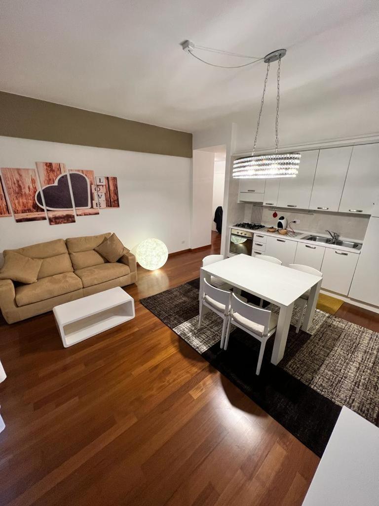 Piazza Italia Luxury Apartment Chianciano Terme Exterior photo